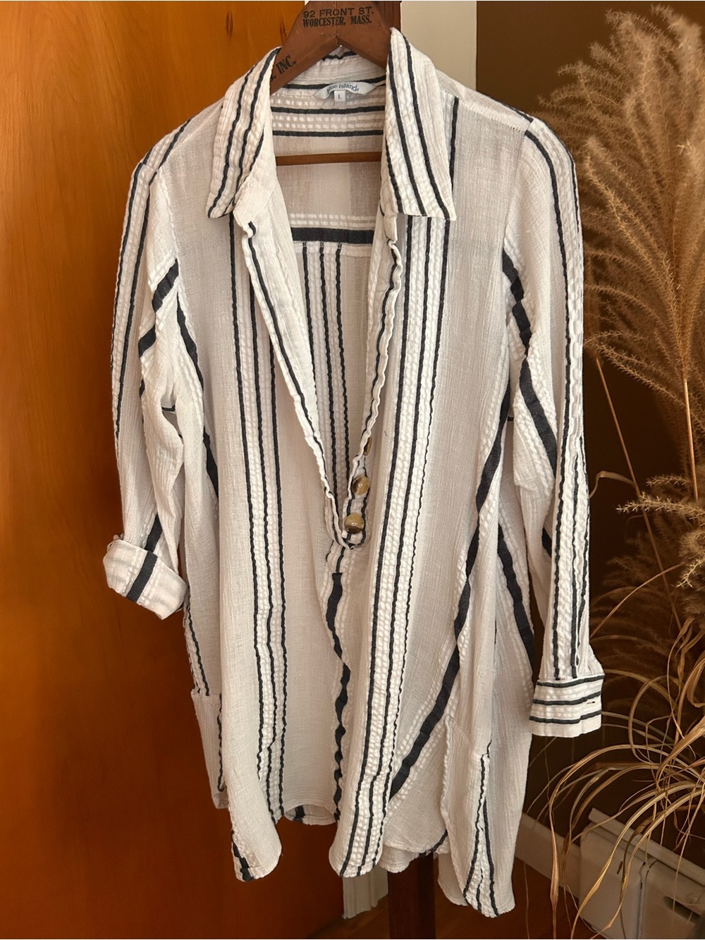 Gauzy Beach Cover Up: White / Navy
